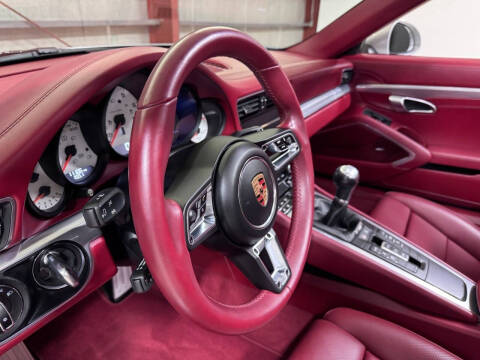 2018 Porsche 911 Carrera 4