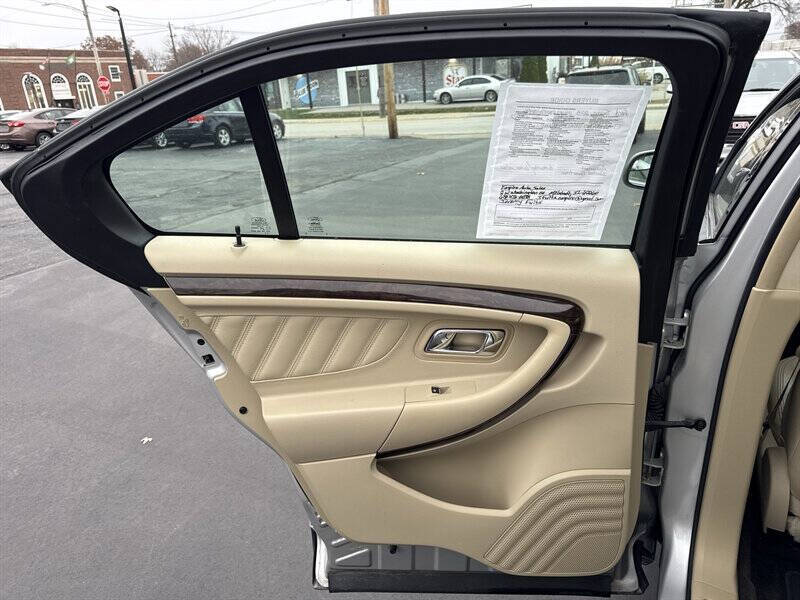 2015 Ford Taurus Limited