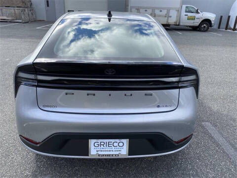 2026 Toyota Prius Plug-in Hybrid SE