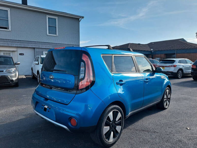 2017 Kia Soul +