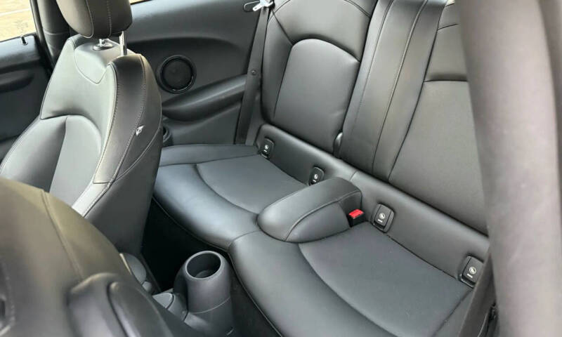 2016 MINI Hardtop 2 Door Cooper