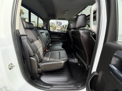 2018 GMC Sierra 2500HD Denali