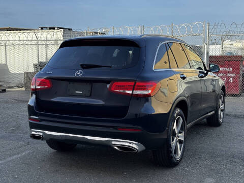 2017 Mercedes-Benz GLC GLC 300