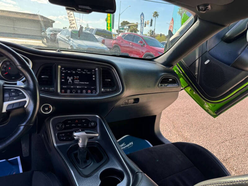 2017 Dodge Challenger GT