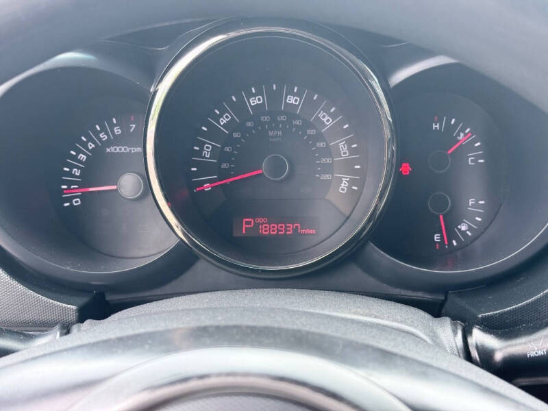 2011 Kia Soul +