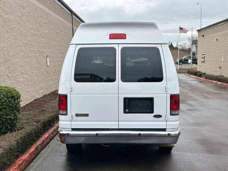 2008 Ford E-Series E-150 XLT