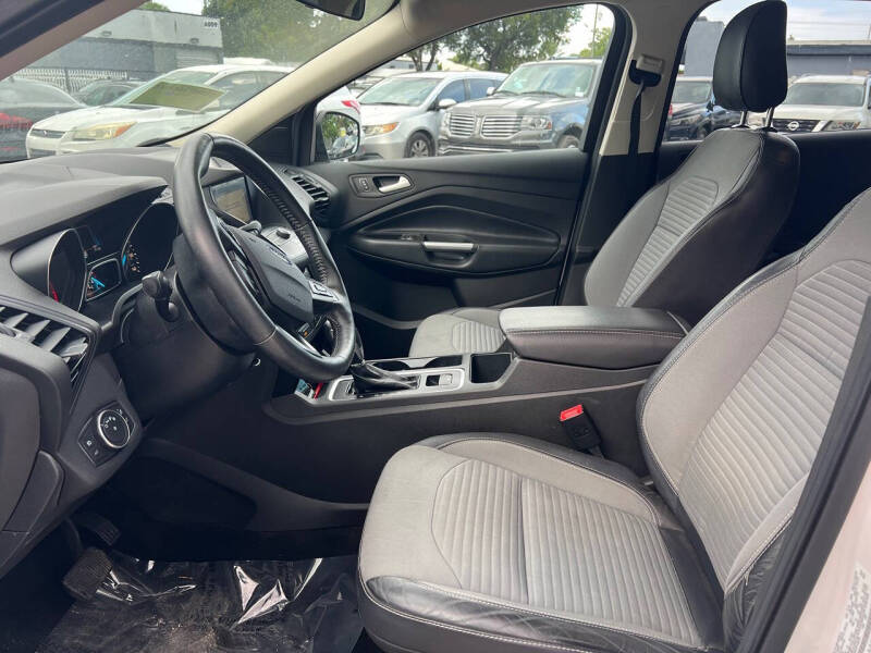 2019 Ford Escape SE