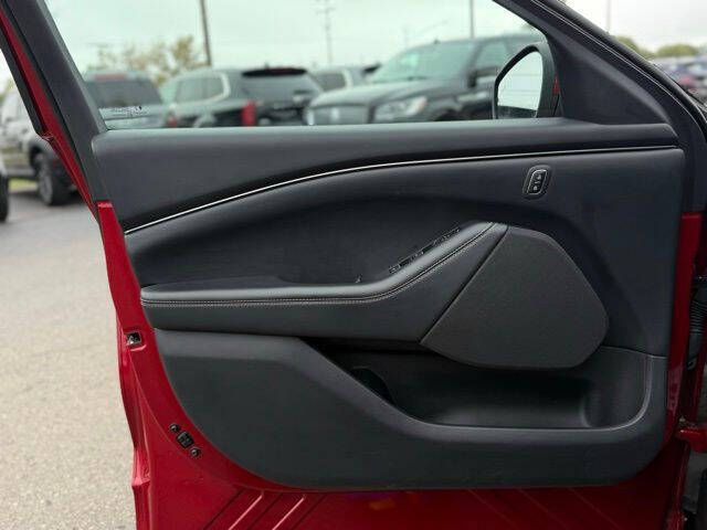 2021 Ford Mustang Mach-E Select