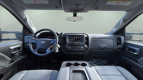 2025 Chevrolet Silverado 5500HD