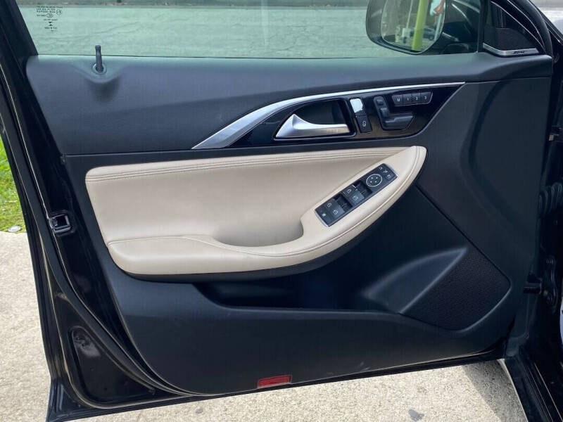 2017 Infiniti QX30 Luxury