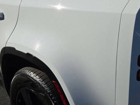 2024 Land Rover Defender 110 P400 X-Dynamic SE