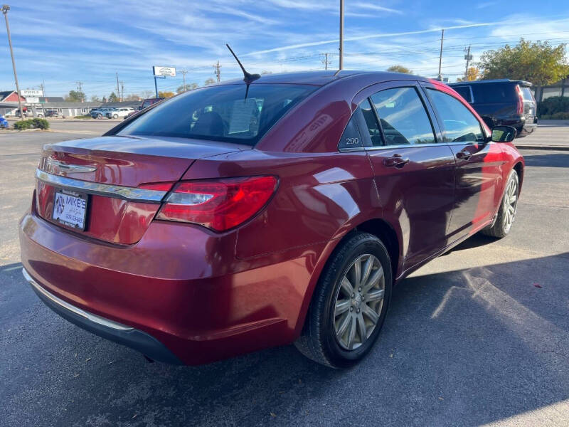 2013 Chrysler 200 Touring