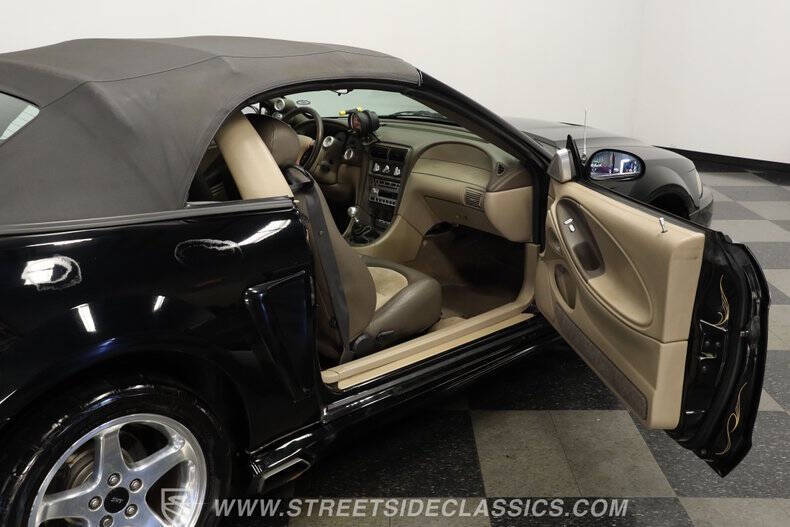 2001 Ford Mustang SVT Cobra