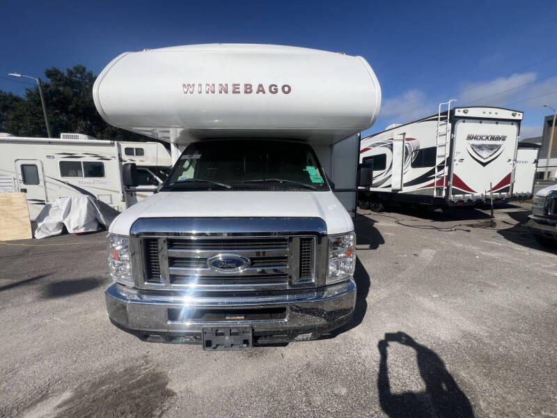 2019 Winnebago Outlook