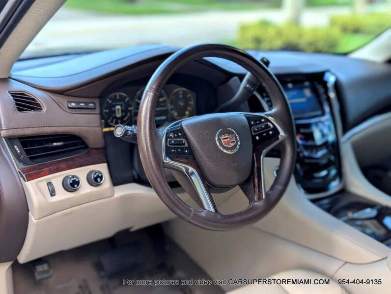2015 Cadillac Escalade Luxury