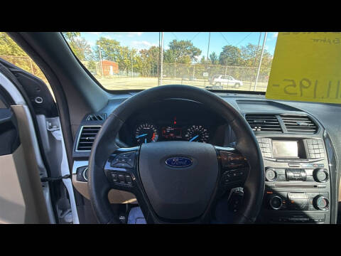 2016 Ford Explorer