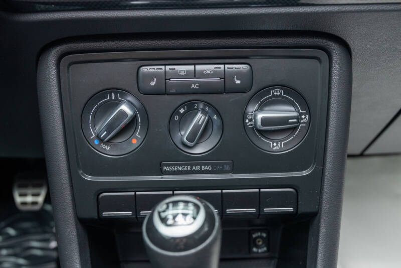 2012 Volkswagen Beetle