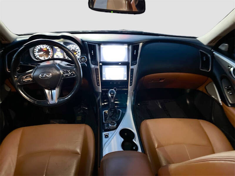 2023 Infiniti Q50 Luxe