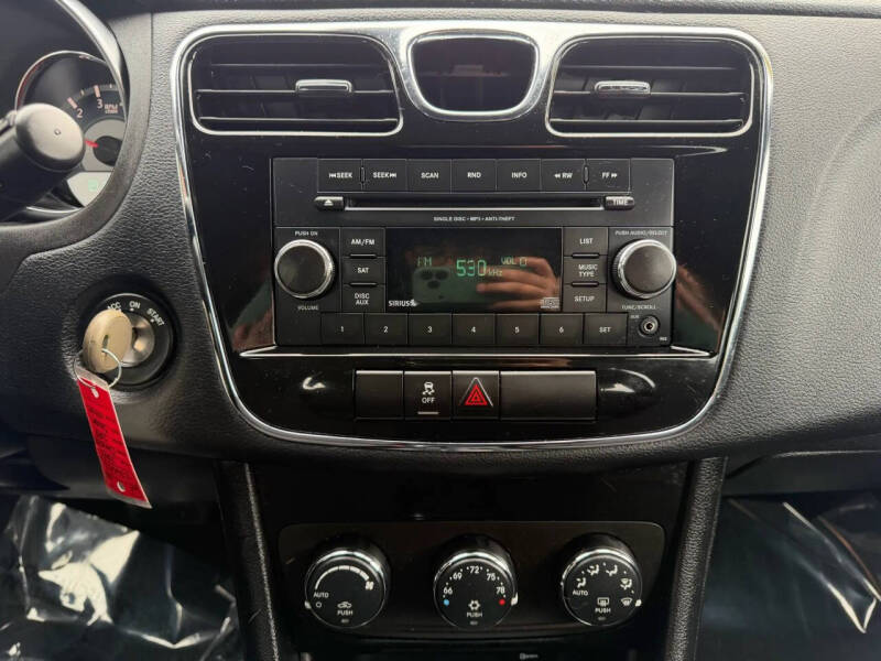 2014 Chrysler 200 Touring