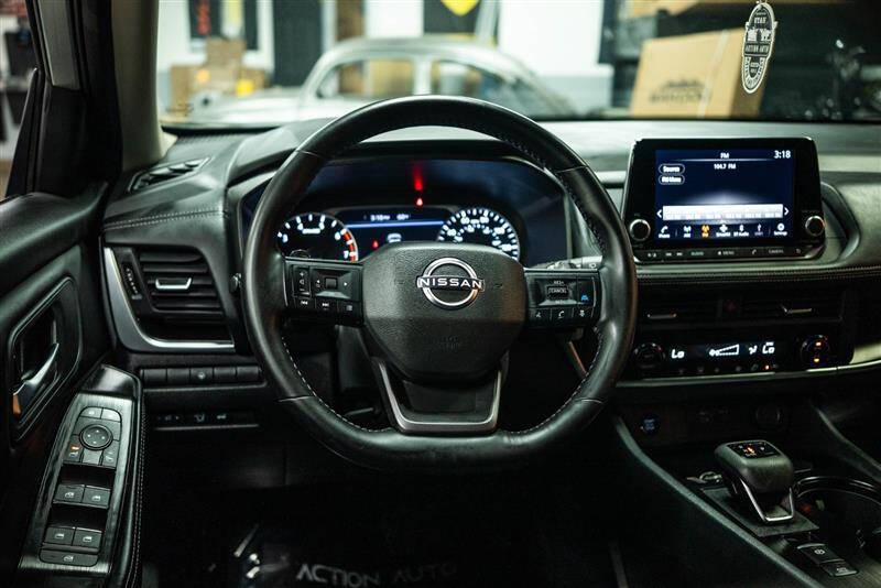 2025 Nissan Rogue SV