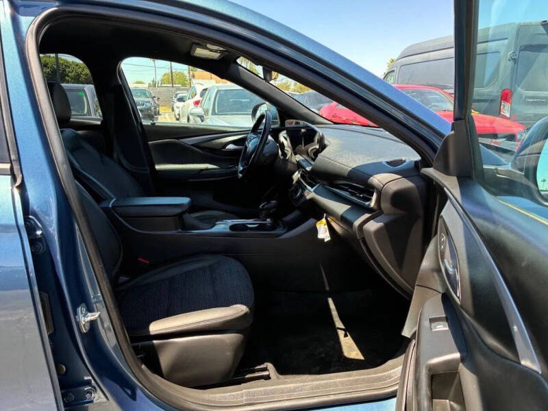 2025 Buick Envista Preferred