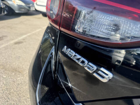 2016 Mazda MAZDA3 i Sport