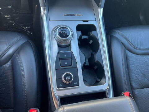 2023 Ford Explorer Hybrid Platinum