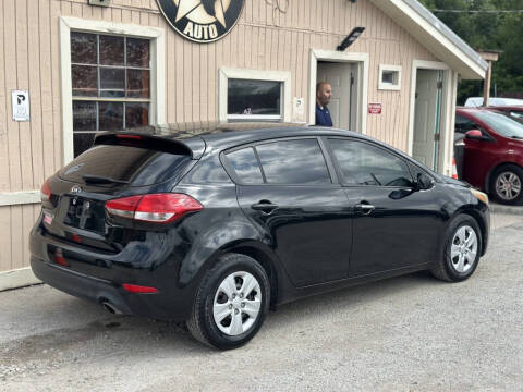 2018 Kia Forte5 LX