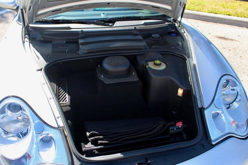 2003 Porsche 911