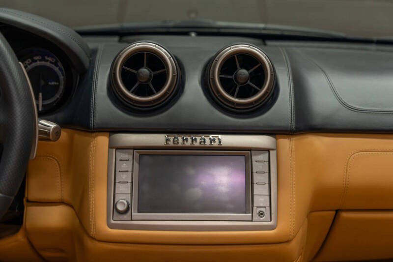 2011 Ferrari California