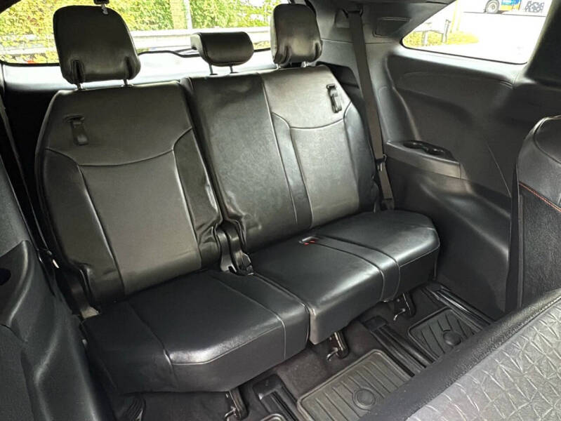 2021 Toyota Sienna XSE 7-Passenger