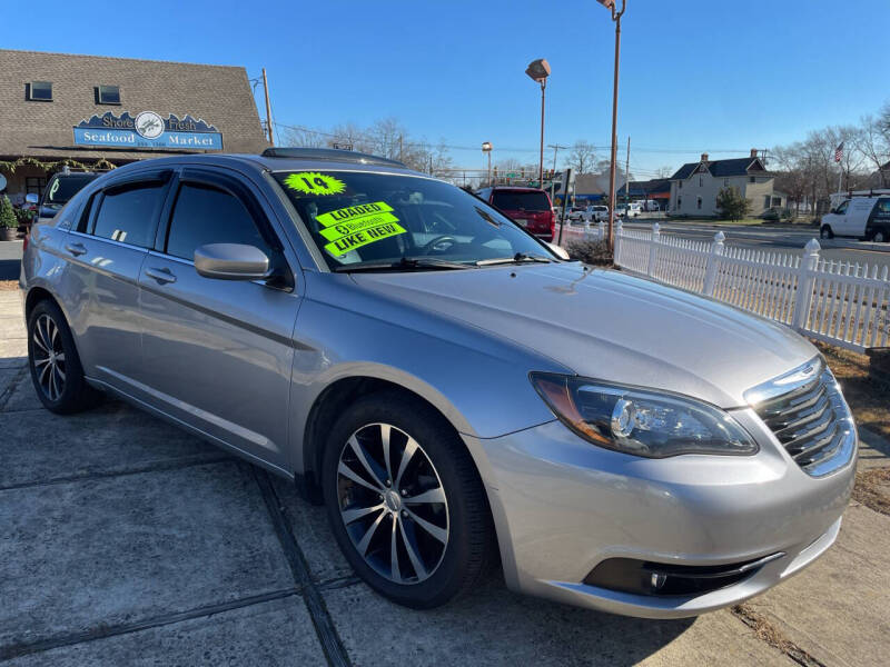 2014 Chrysler 200 Limited photo 3