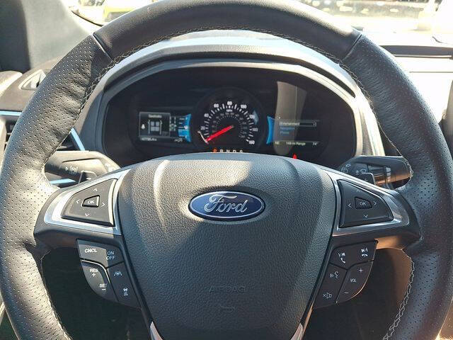 2022 Ford Edge ST