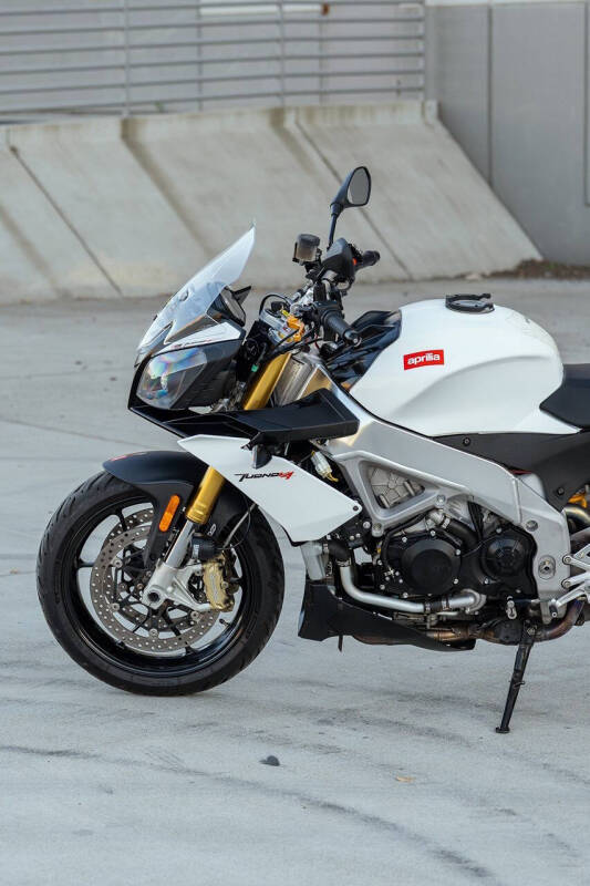 2015 Aprilia Tuono V4