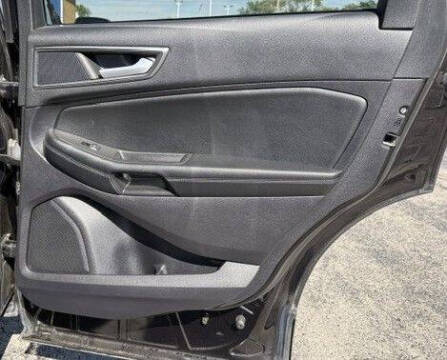 2020 Ford Edge SE
