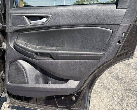2020 Ford Edge SE
