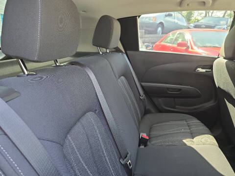 2016 Chevrolet Sonic LT Auto