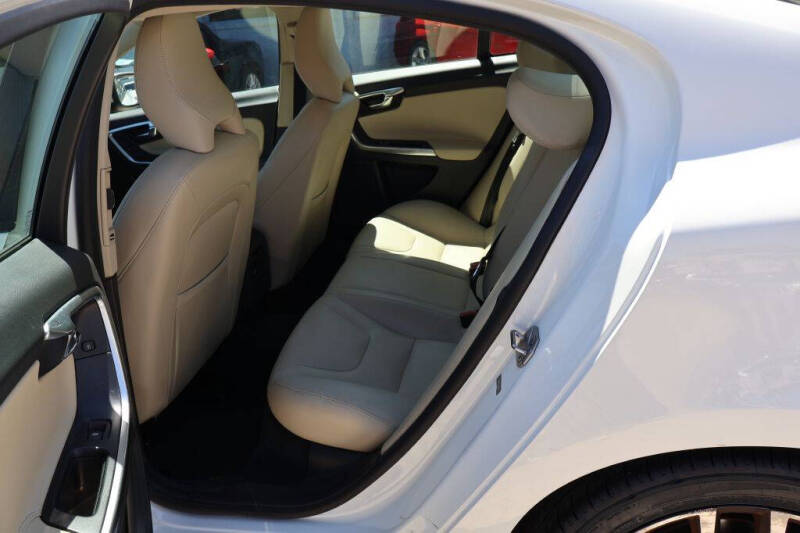 2017 Volvo S60 T5 Dynamic