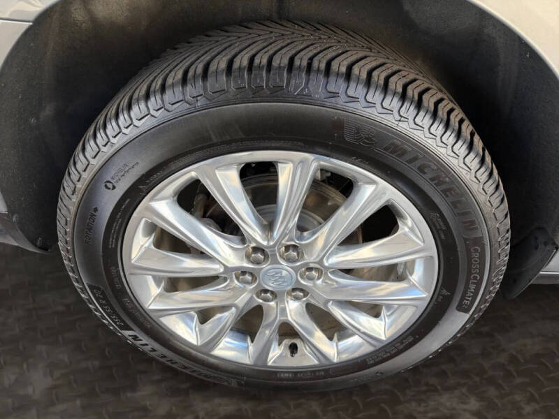 2019 Buick Enclave Essence