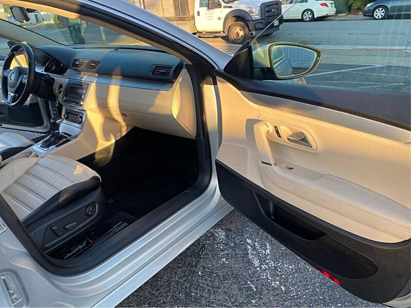 2009 Volkswagen CC Luxury