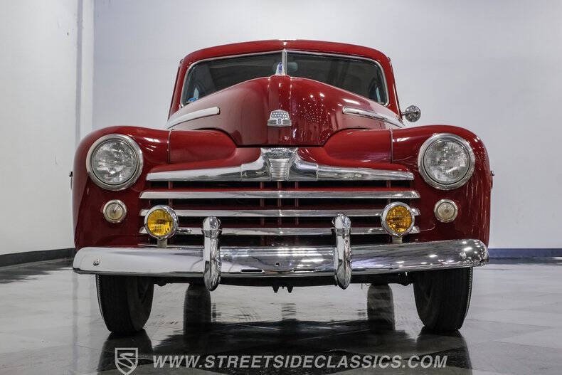 1948 Ford Deluxe