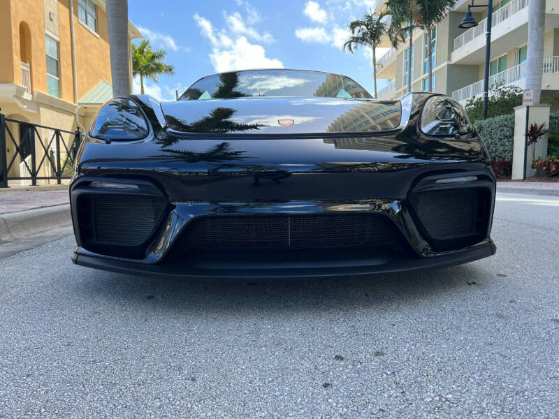 2021 Porsche 718 Cayman GT4