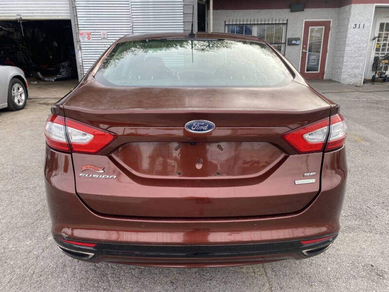 2016 Ford Fusion SE