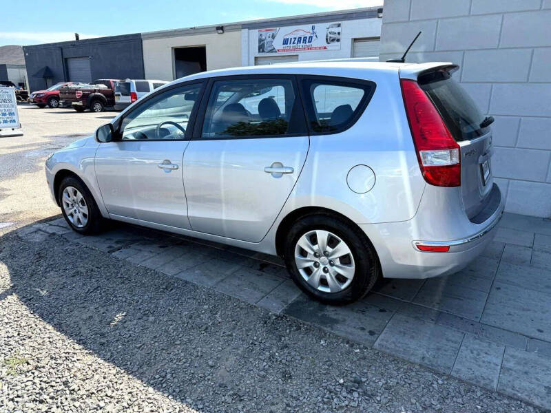 2011 Hyundai Elantra Touring GLS