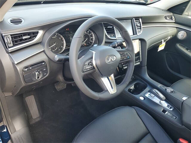 2025 Infiniti QX50 Luxe