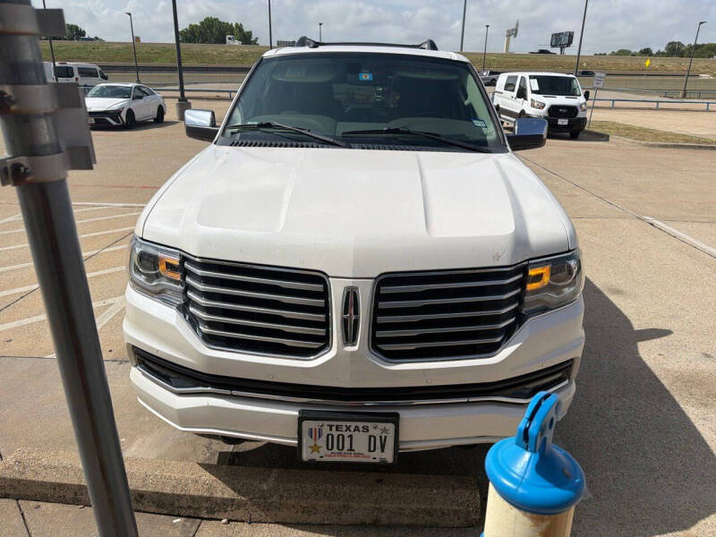 2017 Lincoln Navigator Select