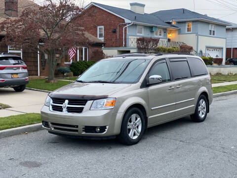 2008 Dodge Grand Caravan for sale at Reis Motors LLC in Lawrence NY