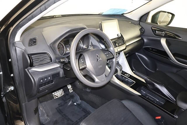 2023 Mitsubishi Eclipse Cross LE