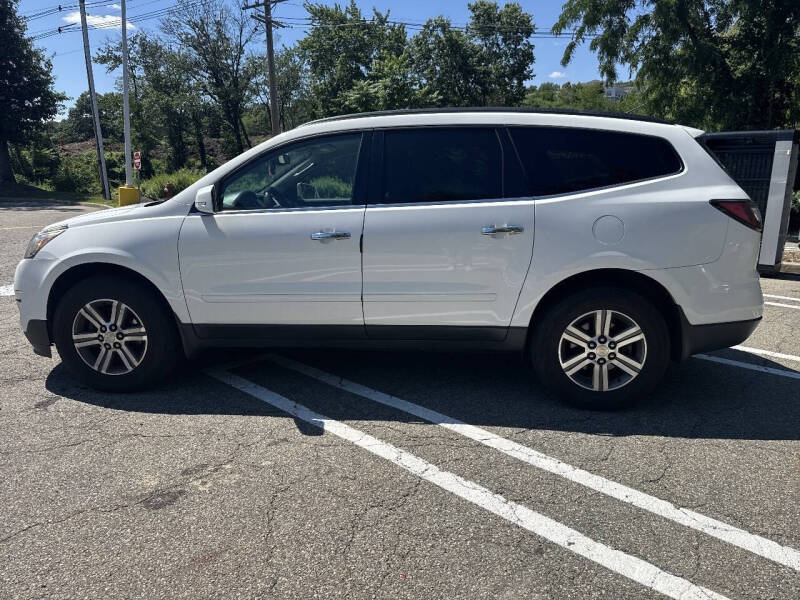 2017 Chevrolet Traverse LT