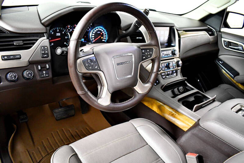 2017 GMC Yukon XL Denali